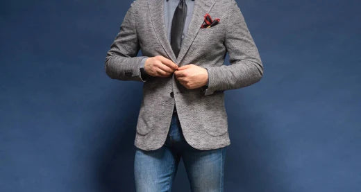 Cómo llevar una Corbata con Vaqueros