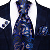 Corbata Azul con Flores