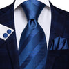 Corbata de Rayas Azul Marino
