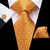 Corbata Blanca de Puntos Naranja