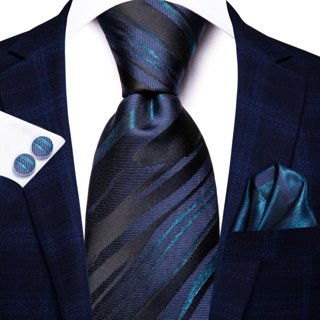 Corbata de Rayas Negras y Azules